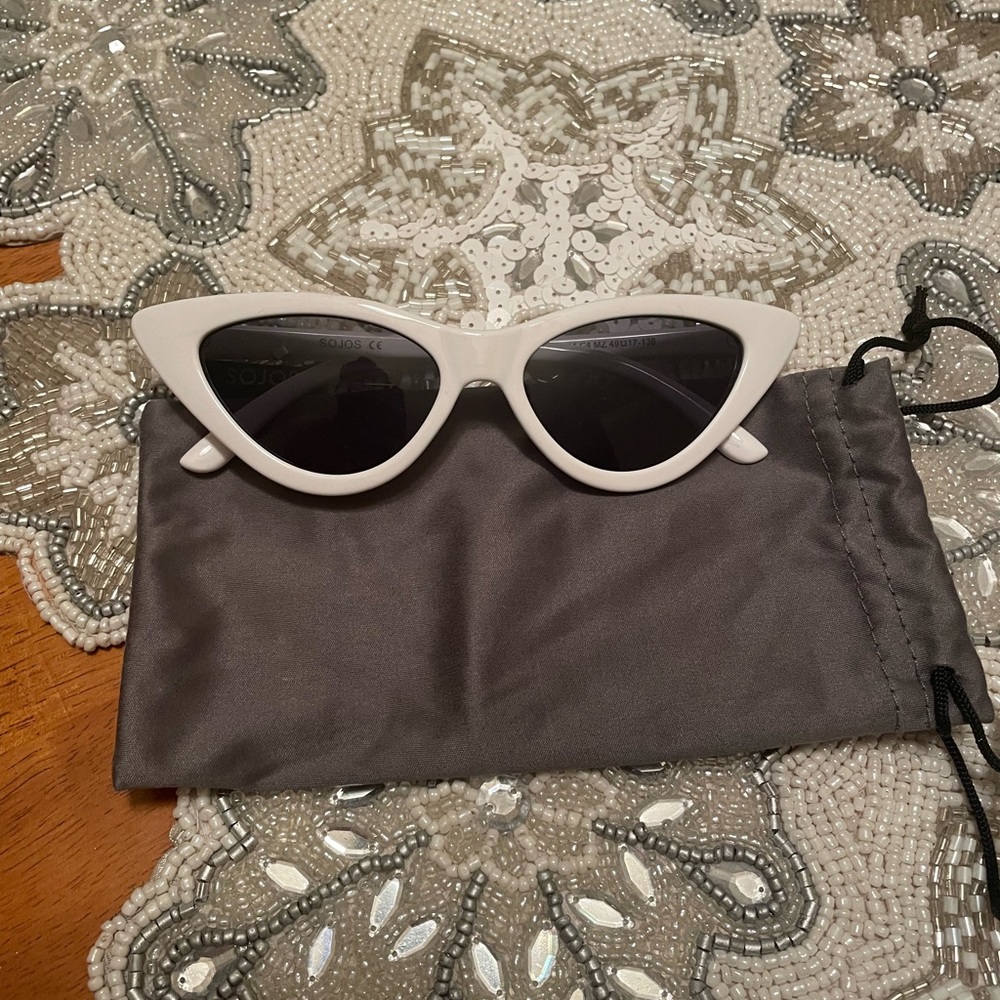 White Cat eye sunglasses